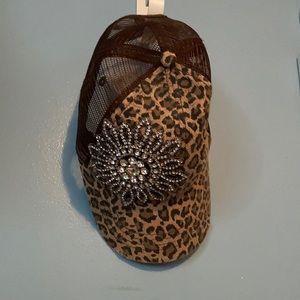 🤠 Fancy cheetah ball cap